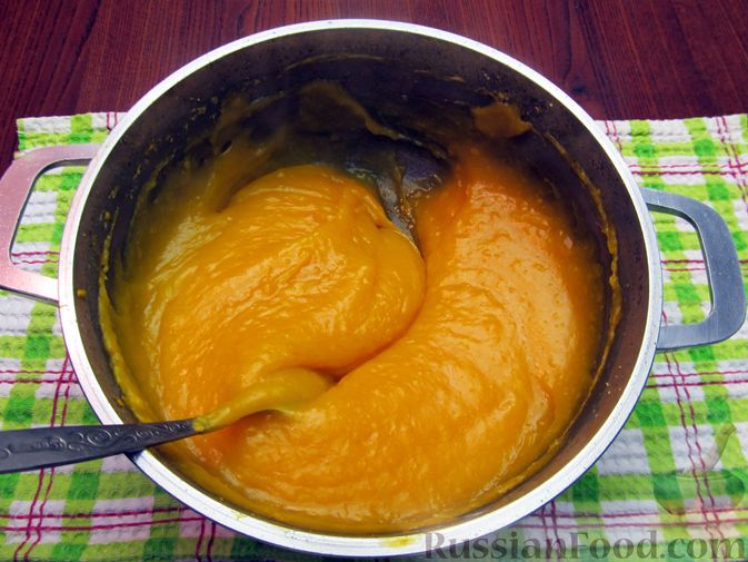 Фото приготовления рецепта: Тыквенный рахат-лукум с апельсиновым соком, цедрой и кокосовой стружкой - шаг №10