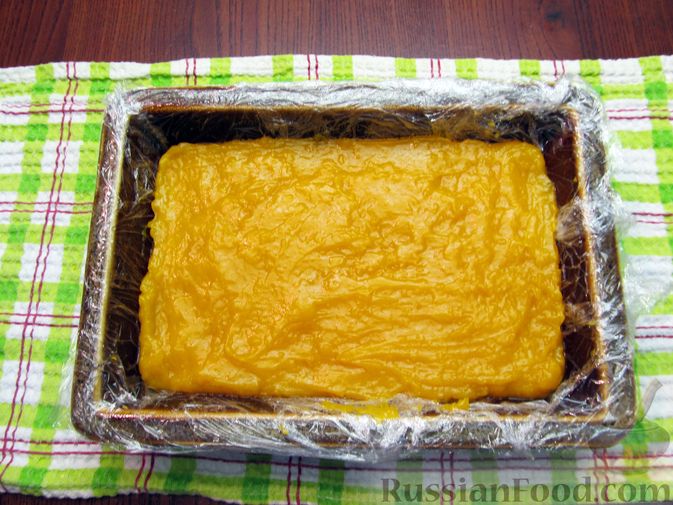 Фото приготовления рецепта: Тыквенный рахат-лукум с апельсиновым соком, цедрой и кокосовой стружкой - шаг №11