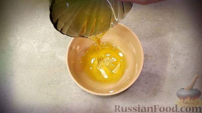 Фото приготовления рецепта: Медово-горчичный соус-маринад для куриных крылышек - шаг №1
