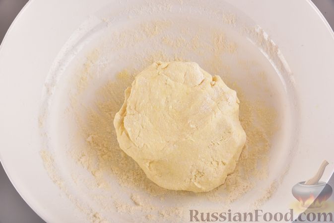 Фото приготовления рецепта: Творожное печенье с кокосовой начинкой - шаг №5
