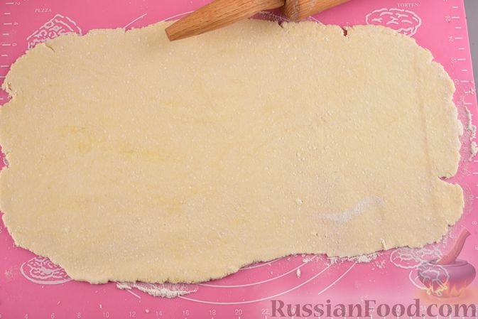 Фото приготовления рецепта: Творожное печенье с кокосовой начинкой - шаг №8