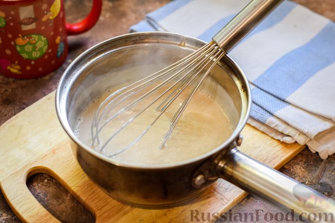 Фото приготовления рецепта: Молочно-йогуртовое желе с кофе (на агар-агаре) - шаг №5