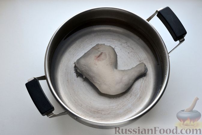Фото приготовления рецепта: Куриный суп с жареными галушками - шаг №2