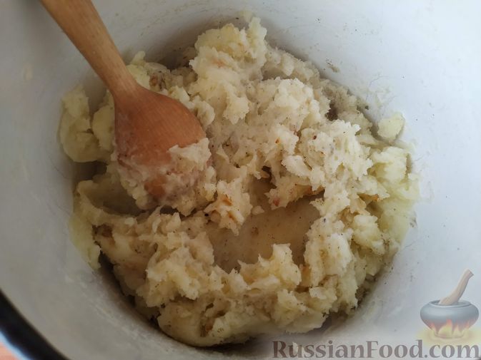 Фото приготовления рецепта: Картофельная бабка - шаг №6