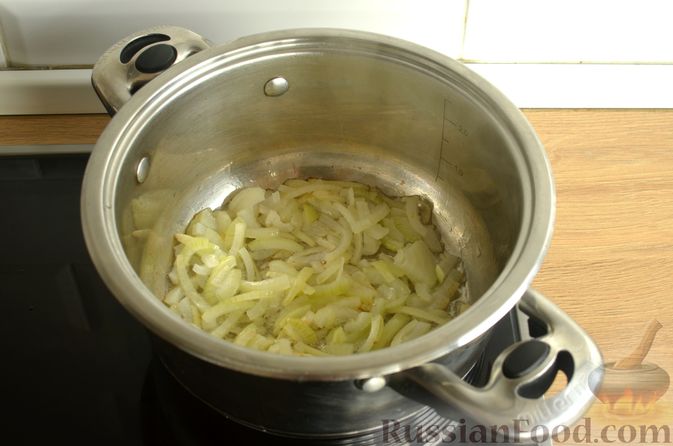 Фото приготовления рецепта: Суп с индейкой и овощами - шаг №3