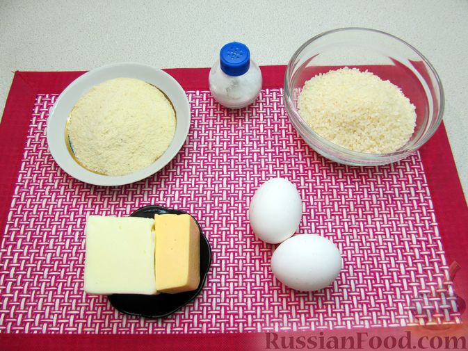 Фото приготовления рецепта: Рисовые крокеты с сыром (в духовке) - шаг №1