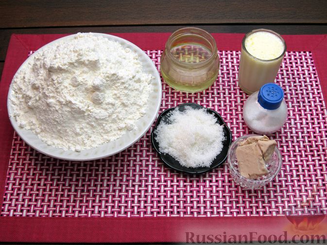Фото приготовления рецепта: Мини-питы на молоке - шаг №1