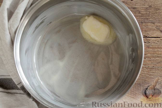 Фото приготовления рецепта: Творожный омлет с начинкой из варенья (в духовке) - шаг №7