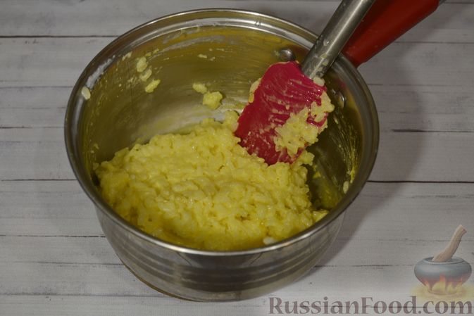 Фото приготовления рецепта: Рисовая каша со сливками и солёной карамелью - шаг №8