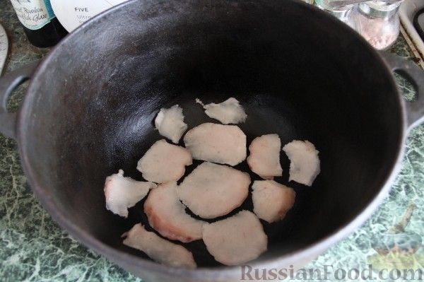 Фото приготовления рецепта: Кукурузный кекс на молоке, с финиками и апельсиновой цедрой (без сахара) - шаг №10