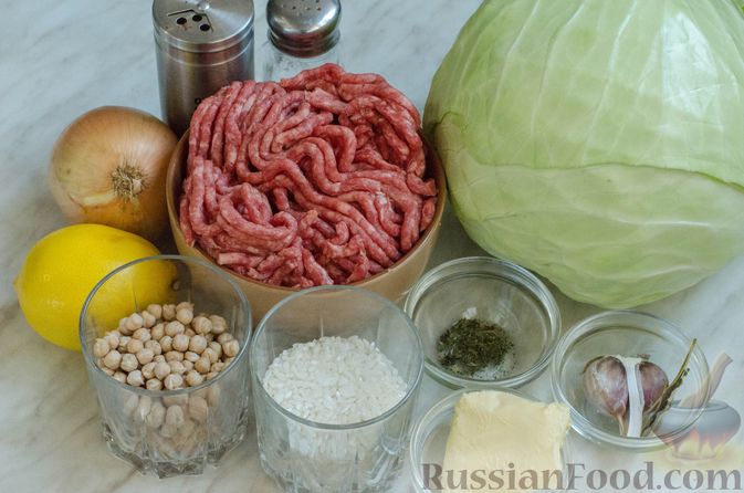 Фото приготовления рецепта: Голубцы с нутом, рисом и мясным фаршем - шаг №2