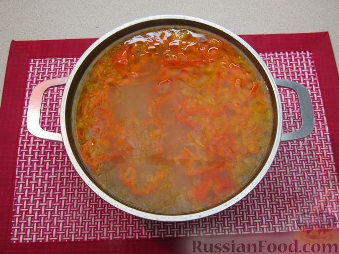 Фото приготовления рецепта: Гречневый суп с курицей и болгарским перцем - шаг №17