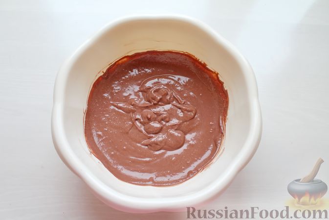 Фото приготовления рецепта: Творожно-молочное желе с какао - шаг №7
