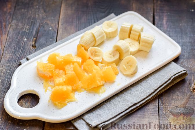 Фото приготовления рецепта: Овсяные батончики с апельсином, бананом и арахисом - шаг №3