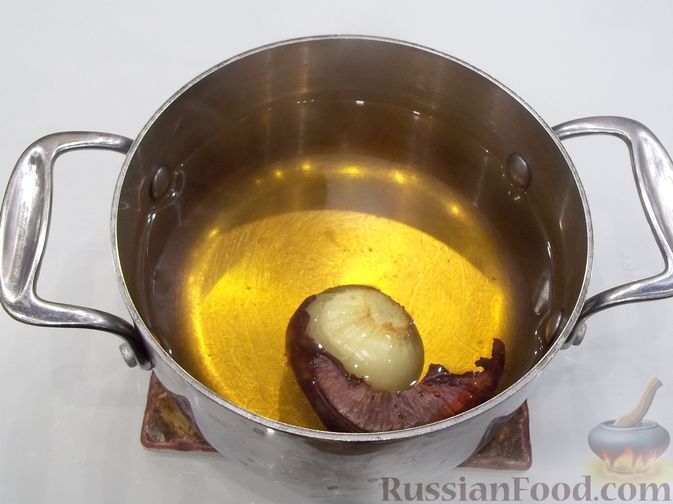 Фото приготовления рецепта: Суп с куриными фрикадельками и вермишелью - шаг №4