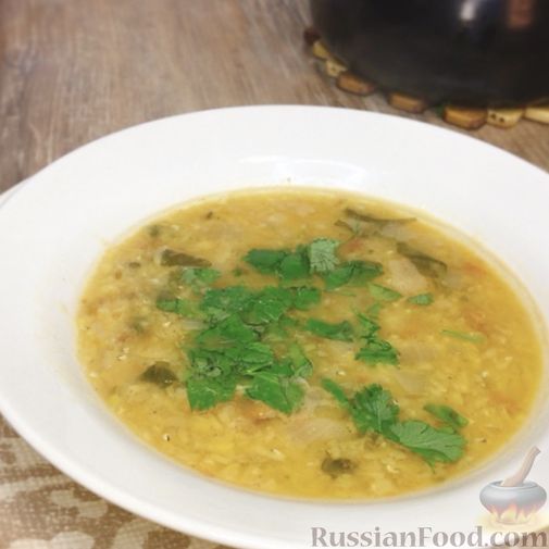 Фото приготовления рецепта: Суп из красной чечевицы с помидорами - шаг №10