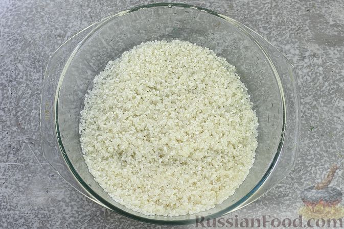 Фото приготовления рецепта: Зразы из риса с мясным фаршем, на сковороде - шаг №2