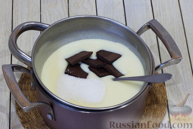 Фото приготовления рецепта: Шоколадный плавленый сыр из творога - шаг №5