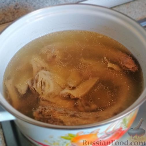 Фото приготовления рецепта: Суп из птицы с вермишелью - шаг №1