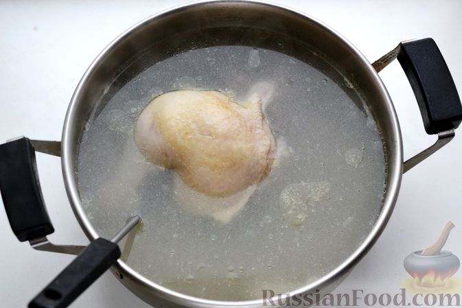 Фото приготовления рецепта: Борщ с курицей и квашеной капустой - шаг №13