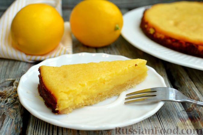 Фото к рецепту: Песочный тарт со сливочно-лимонным муссом