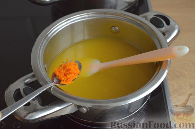 Фото приготовления рецепта: Молочно-апельсиновое желе - шаг №11