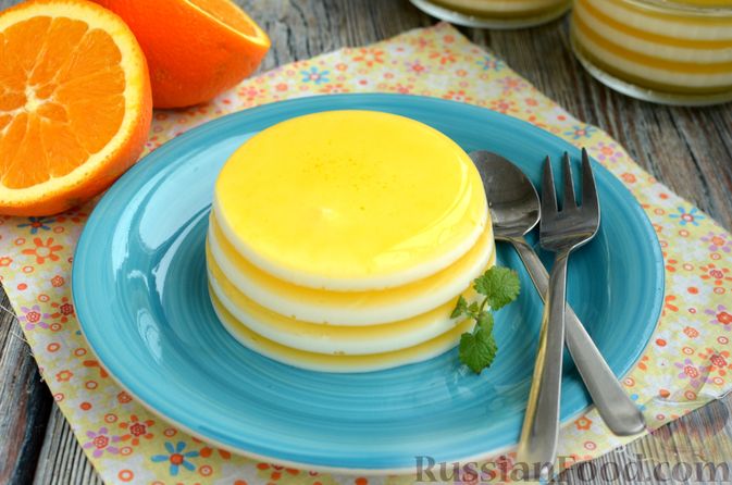 Фото к рецепту: Молочно-апельсиновое желе