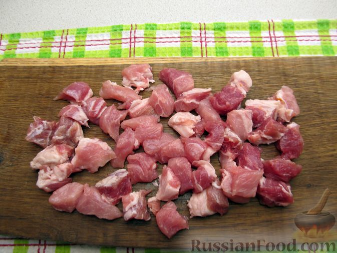 Фото приготовления рецепта: Гречка со свининой (на сковороде) - шаг №2