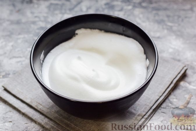 Фото приготовления рецепта: Сладкий пирог из белой фасоли - шаг №10