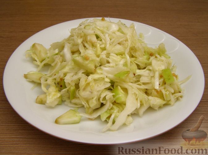Фото приготовления рецепта: Капустный салат с имбирем - шаг №6