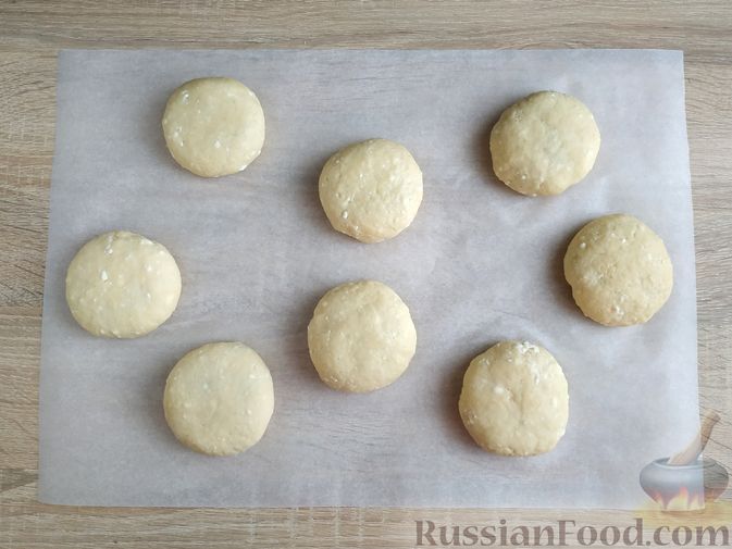Фото изготовления рецепта: Творожные бездрожжевые булочки с джемом - шаг №16