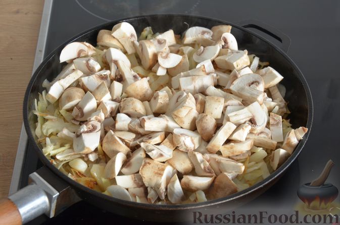 Фото изготовления рецепта: Закусочный капустно-грибной кекс - шаг №5