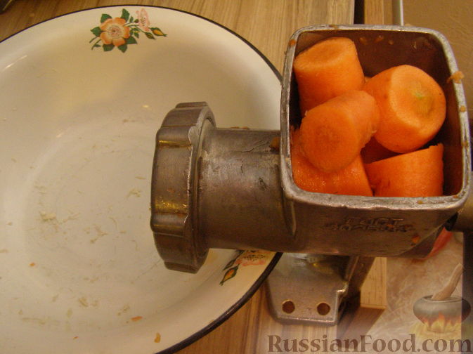 Фото приготовления рецепта: Овсяный крамбл с апельсинами и заварным кремом - шаг №10