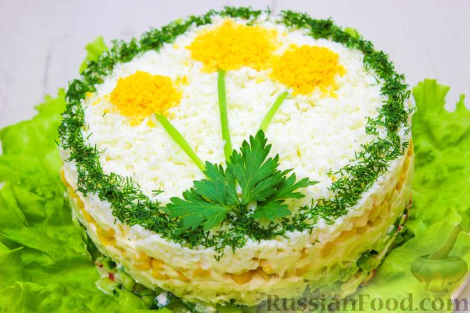Салат из крабовых палочек с огурцом и сыром