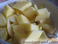 Фото приготовления рецепта: Сырный суп с фрикадельками - шаг №2