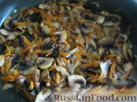 Фото приготовления рецепта: Сырный суп с фрикадельками - шаг №10
