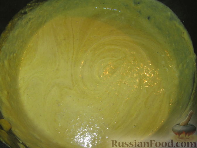 Фото приготовления рецепта: Cуп-пюре из зеленого горошка и тыквы - шаг №6