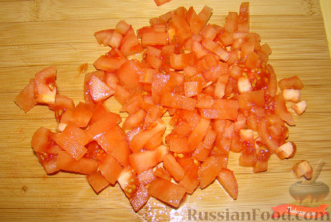 Фото приготовления рецепта: Салат из крабовых палочек и авокадо - шаг №4