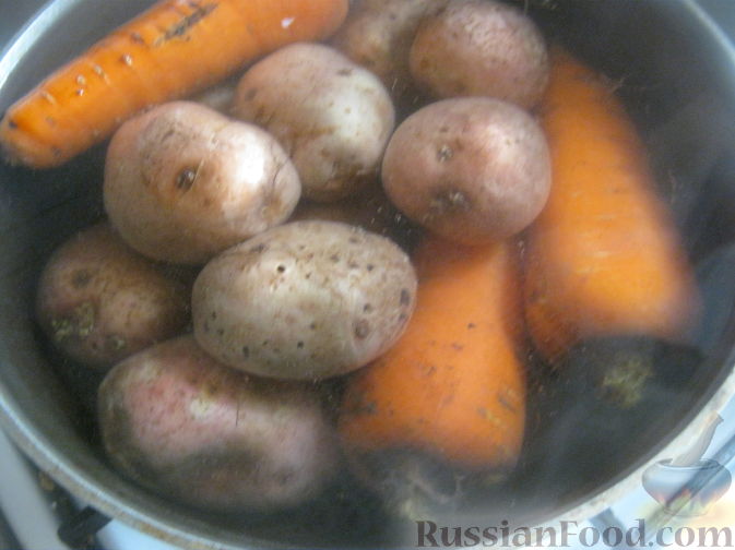 Фото приготовления рецепта: Салат "Оливье" вегетарианский - шаг №1
