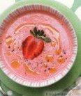 Фото к рецепту: Клубничный суп-пюре с виноградом