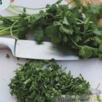 Фото приготовления рецепта: Салат из тунца - шаг №3
