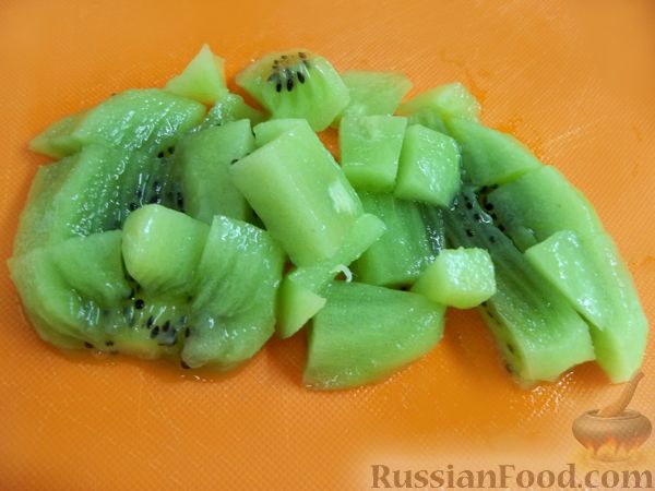 Фото приготовления рецепта: Витаминный фруктовый десерт - шаг №4