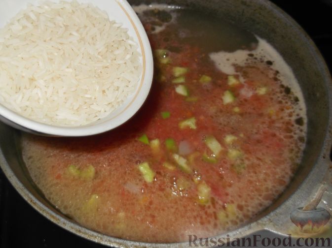 Фото приготовления рецепта: Суп с курицей и тыквенной лапшой - шаг №11