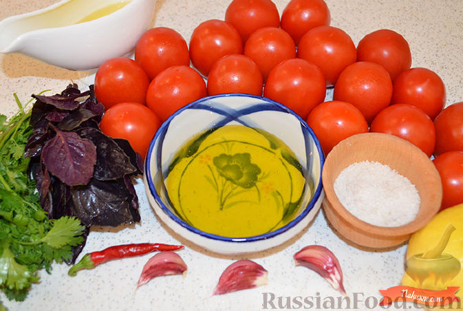 Фото приготовления рецепта: Маринованные помидоры в лимоне с медом - шаг №1