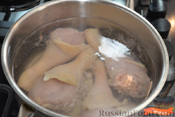 Фото приготовления рецепта: Куриная ножка в тыкве - шаг №2