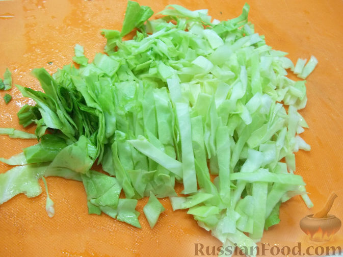 Фото приготовления рецепта: Салат с клубникой - шаг №1