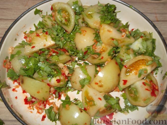 Фото приготовления рецепта: Зеленые помидоры по-армянски - шаг №6