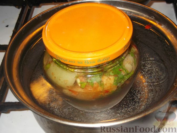 Фото приготовления рецепта: Зеленые помидоры по-армянски - шаг №10