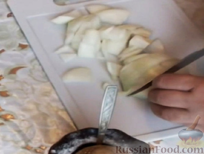 Фото приготовления рецепта: Жареные волнушки в сметане - шаг №8