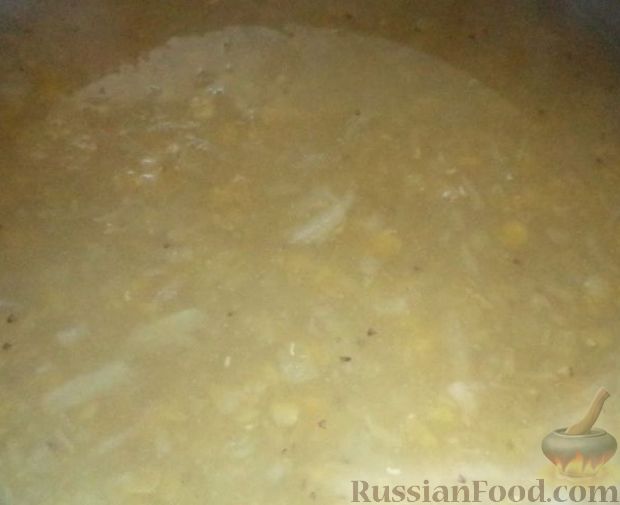 Фото приготовления рецепта: Медовое песочное печенье с грецкими орехами - шаг №5